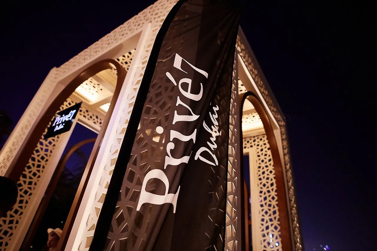 Privé 7 grand opening