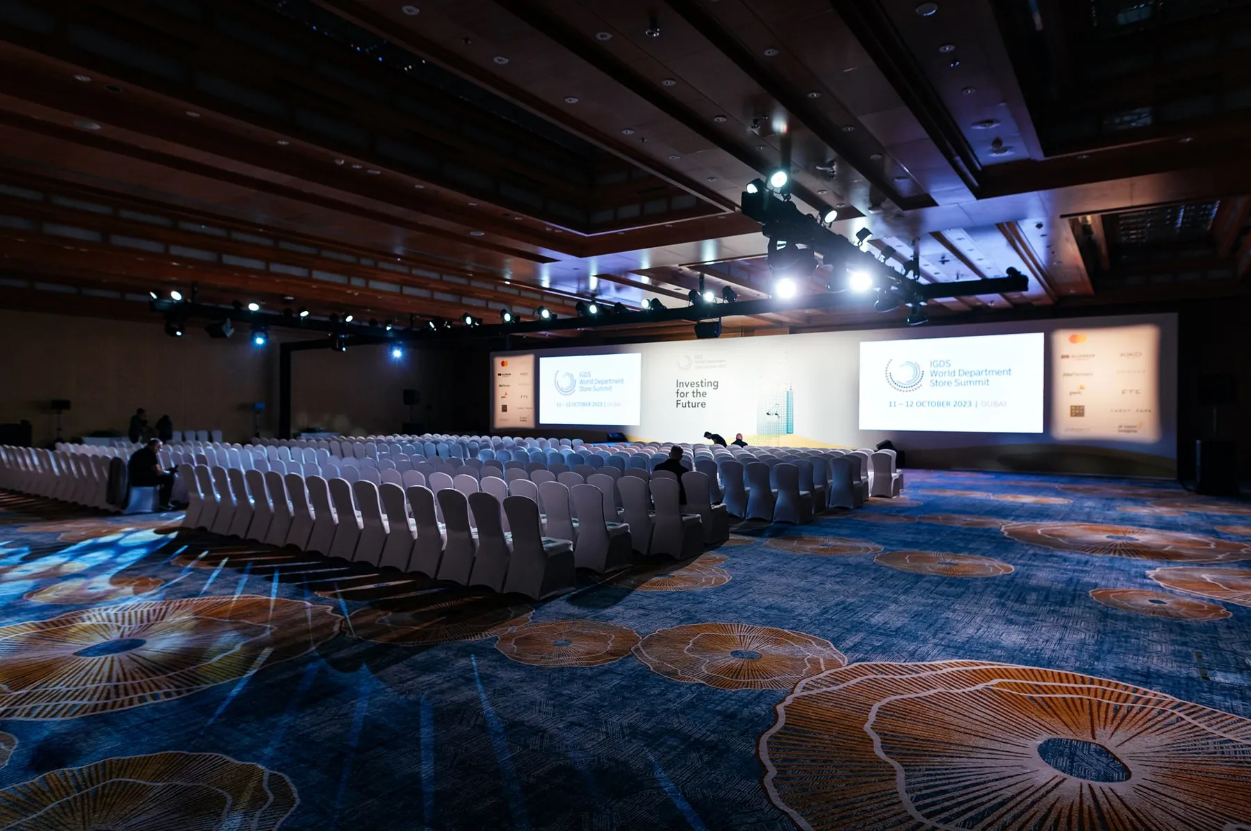 How to choose a venue in Dubai without signing the wrong contract